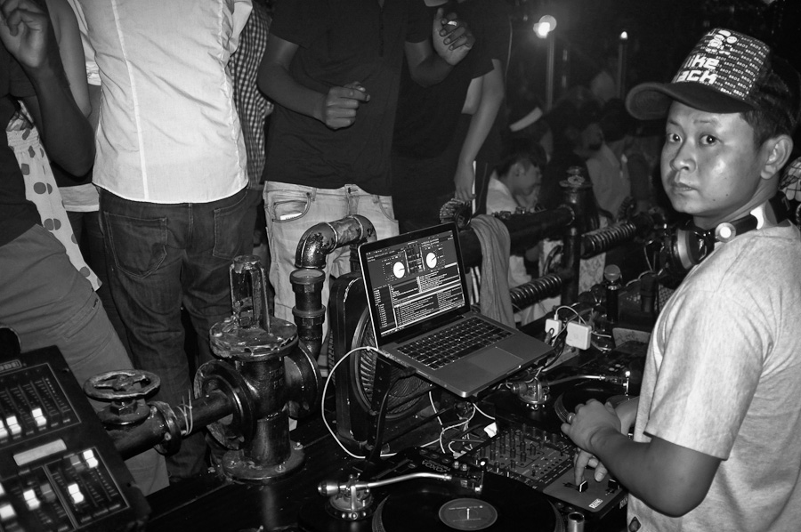 Qingdao Club DJ