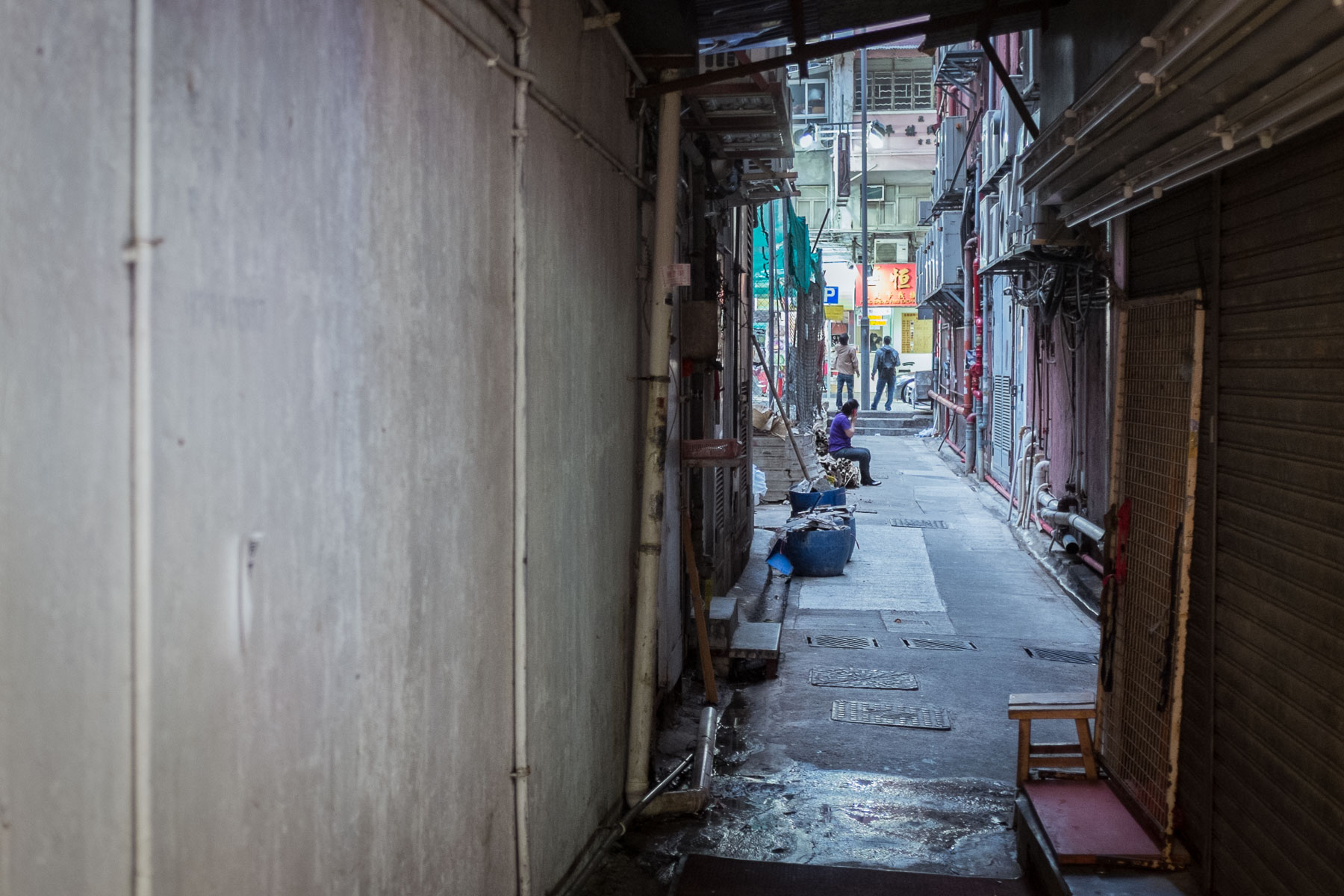Kowloon Alley